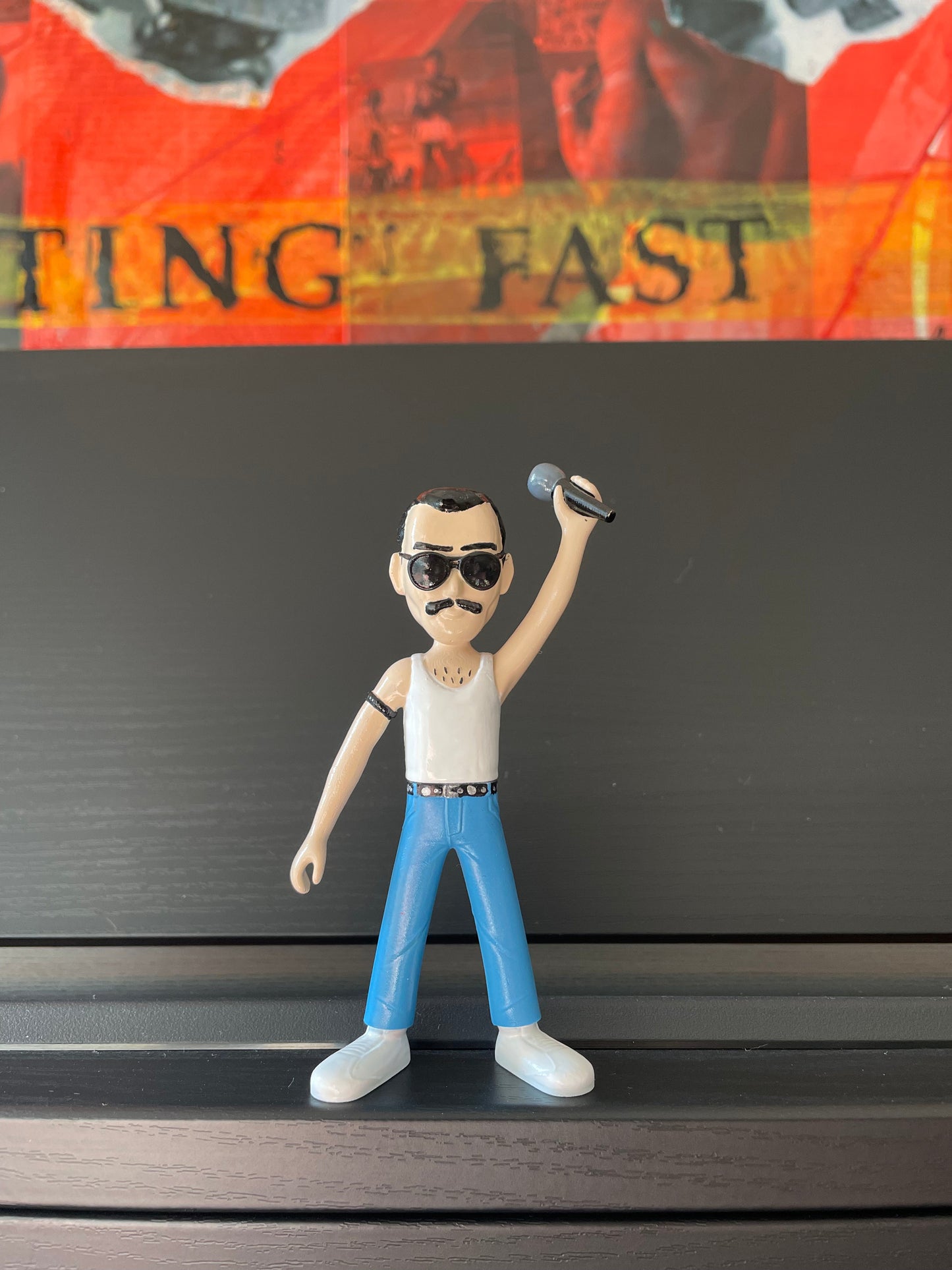 Mercury Figurita