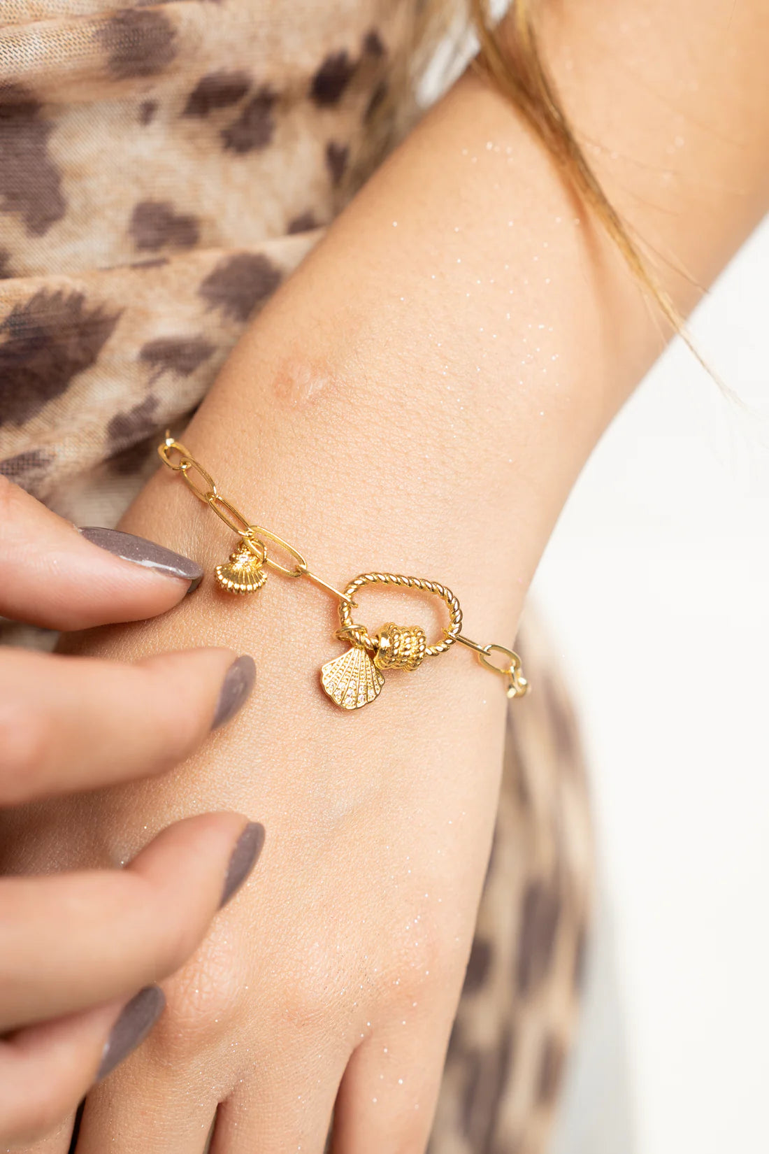 Pulsera Shell Gold