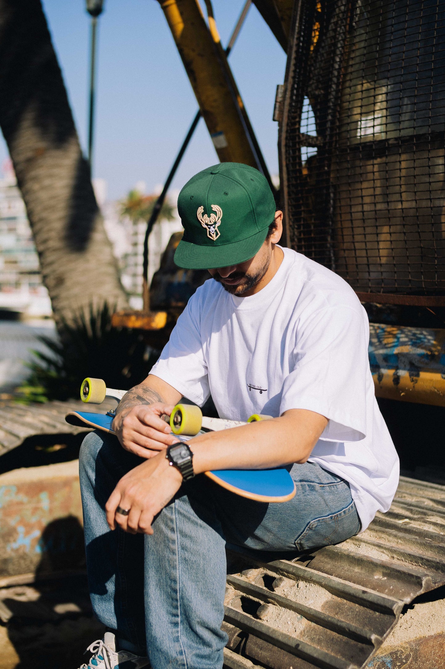 Polera Blanca Oversize – Not Too Old