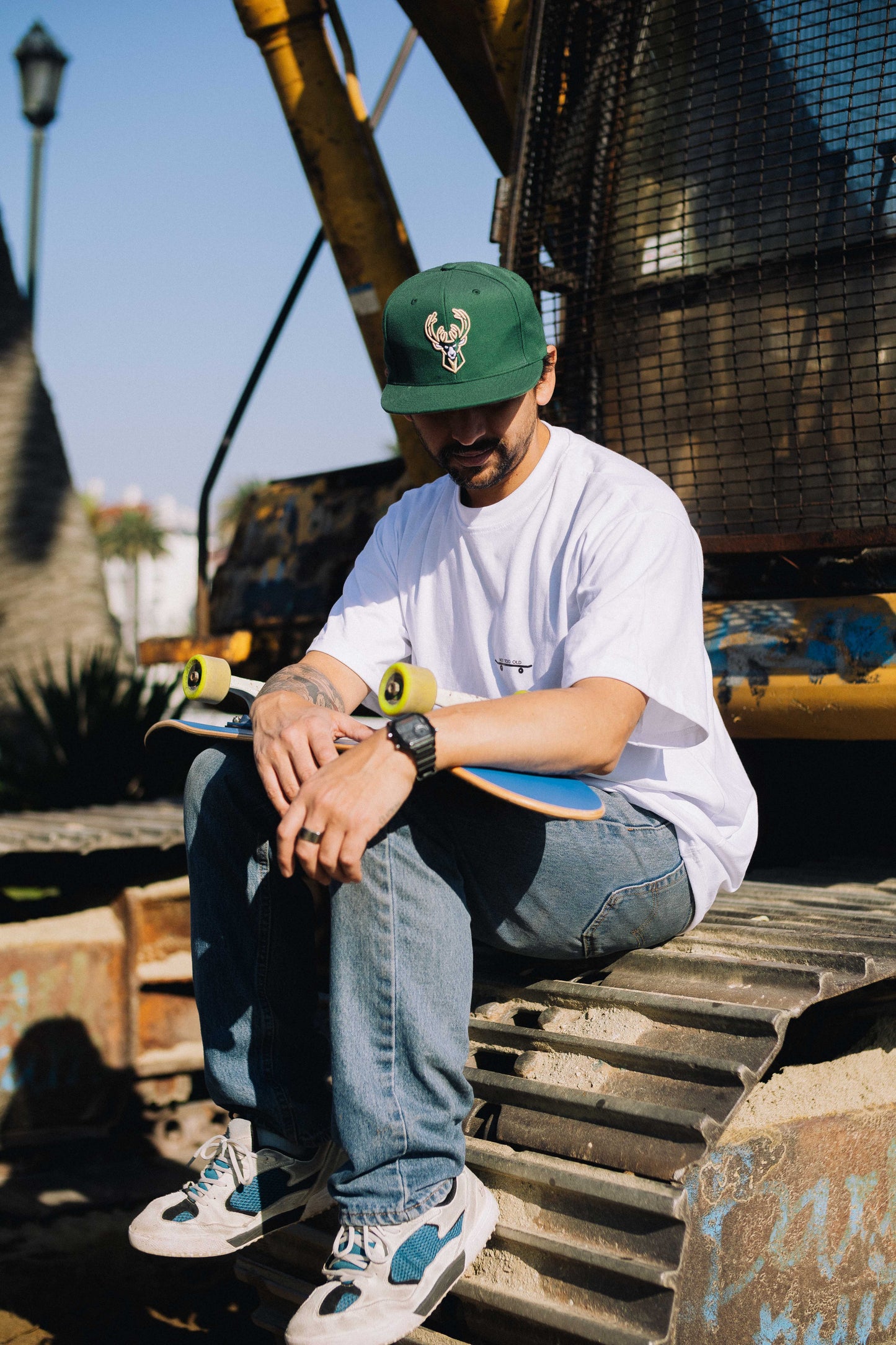 Polera Blanca Oversize – Not Too Old