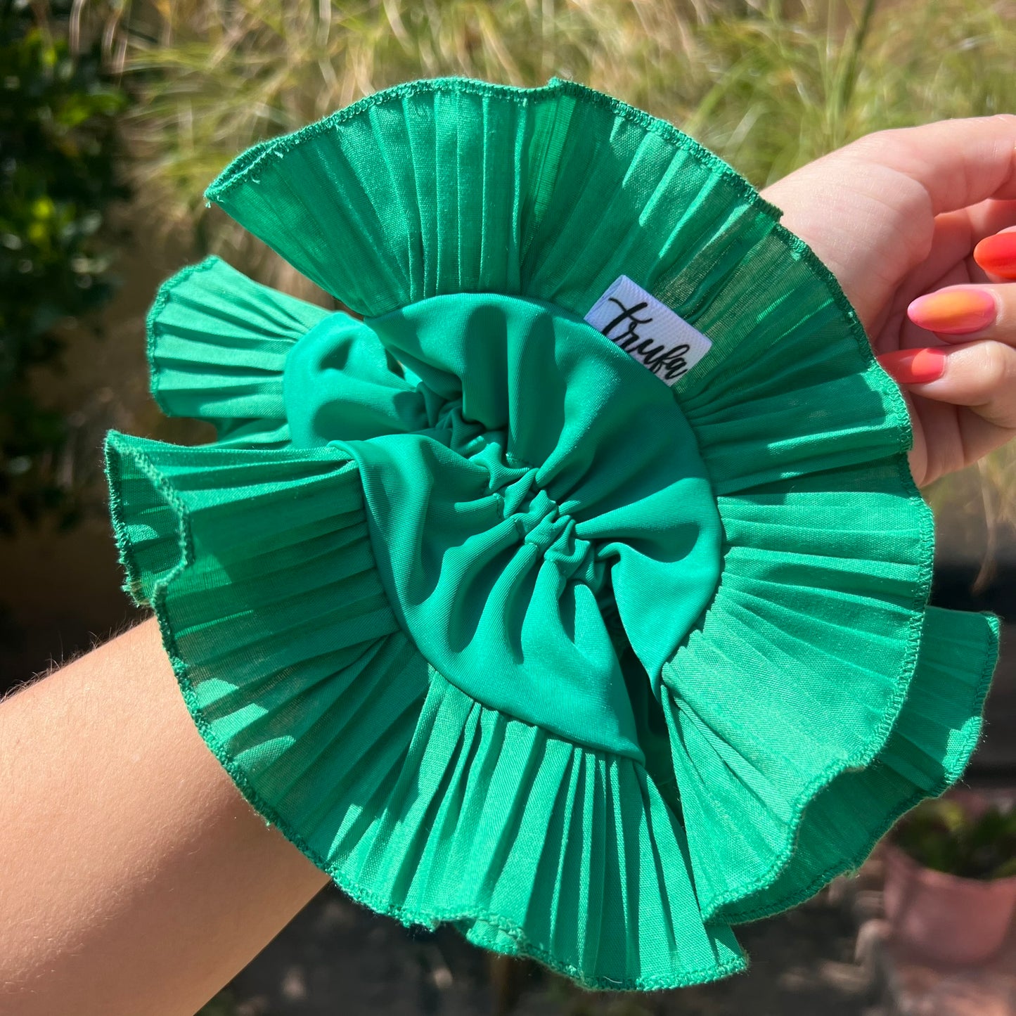Scrunchie con vuelo Verde