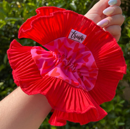 Scrunchie con vuelo Roja Corazones