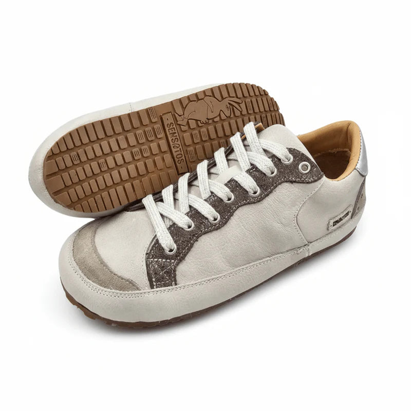 Zapatilla A2. Plateada