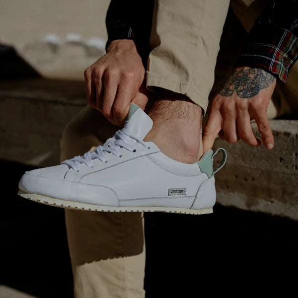 Zapatilla A1. Blanca Romero